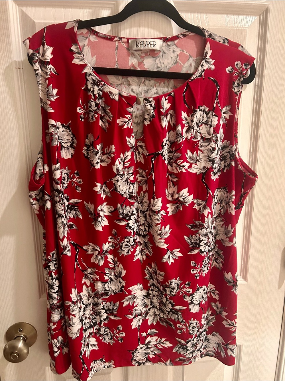 Kasper Red Floral Sleeveless Top